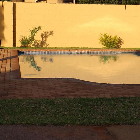 Strand Meadows B&B Gaborone Eksteriør bilde
