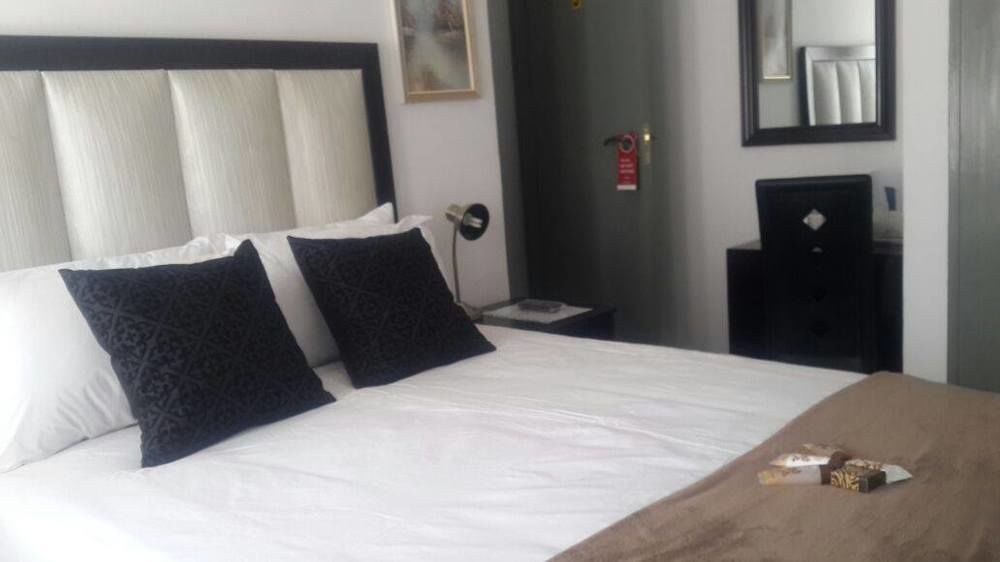 Strand Meadows B&B Gaborone Eksteriør bilde