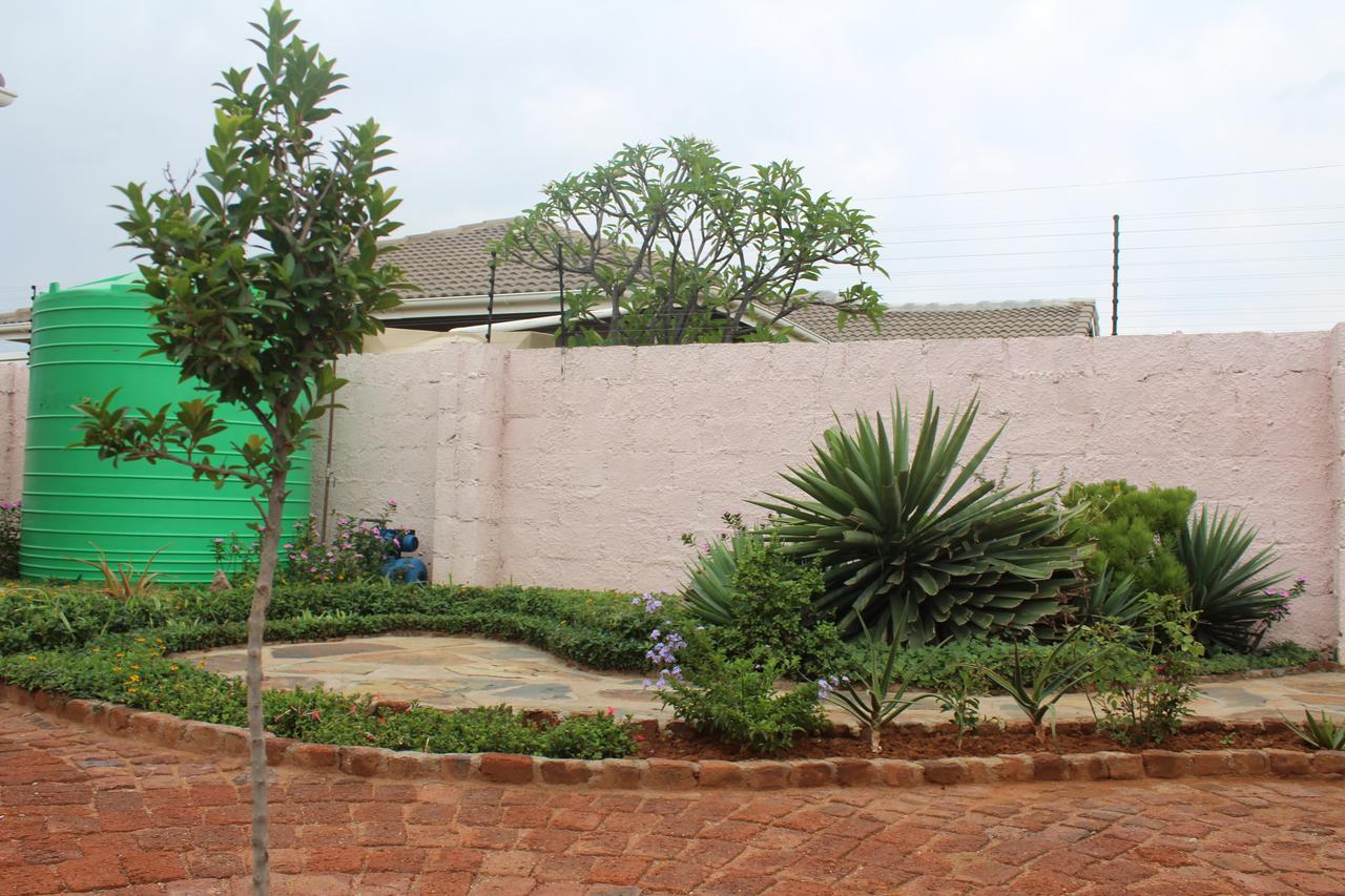 Strand Meadows B&B Gaborone Eksteriør bilde